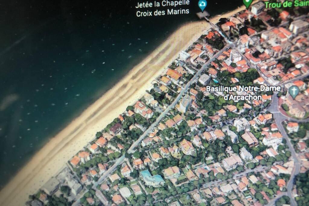 Appart Sur La Plage Pied Dans L Eau Avec Terrasse Jardin Vue Sur Le Bassin Depuis La Terrasse , Parking Arcachon Exterior foto
